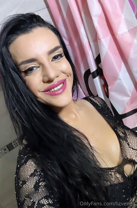 Lizvenus model erotic pic