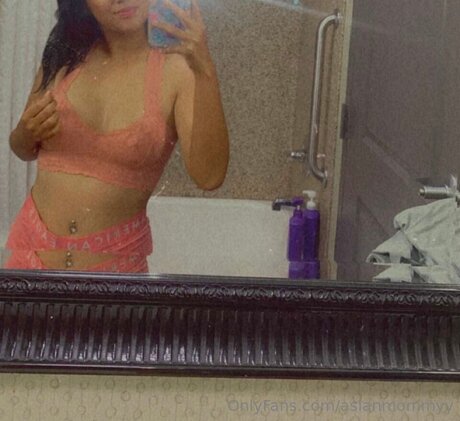 Asianmommyy star top image