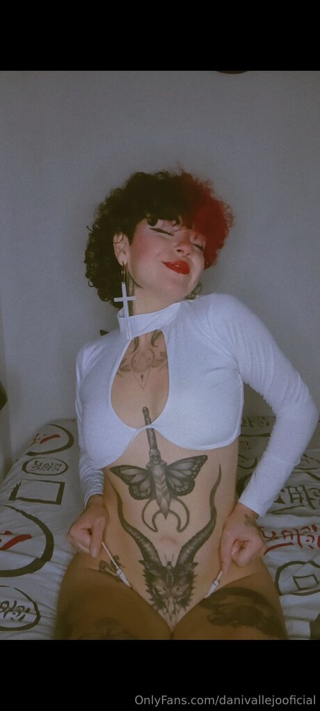Danivallejooficial pornstar naked photo