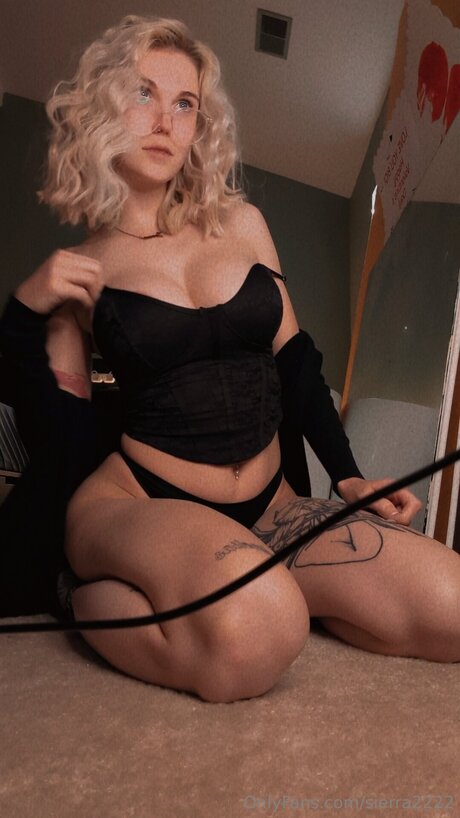 Sierra2222 pornstar top pics