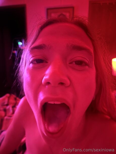 Sexiniowa pornstar beautiful archive