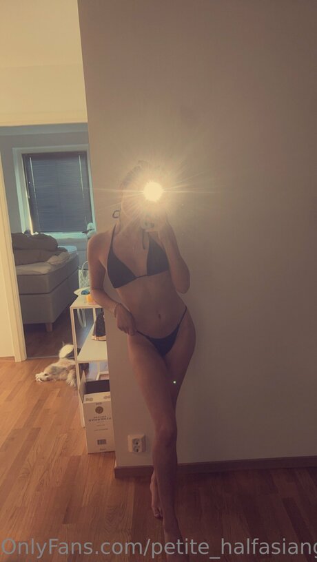 Petite Halfasiangirl sex star archive