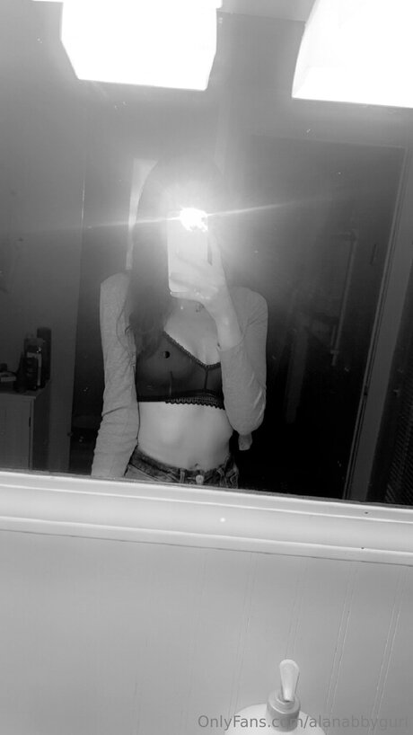 Alanabbygurl exclusive star images