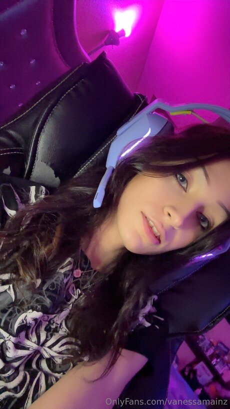 Vanessamainz hot model image