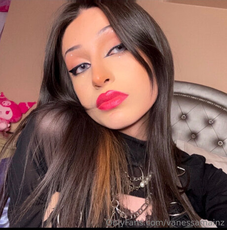 Vanessamainz star picture