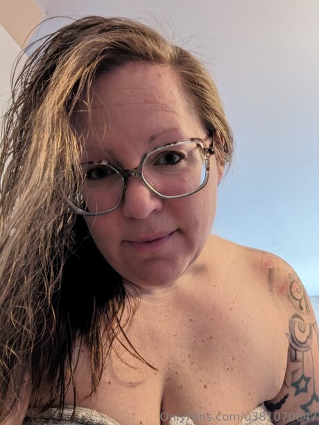 U381070047 model hd images