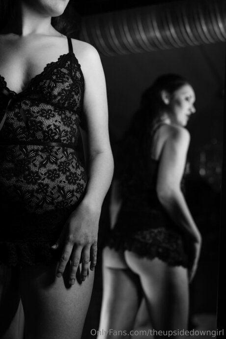 Theupsidedowngirl best star img