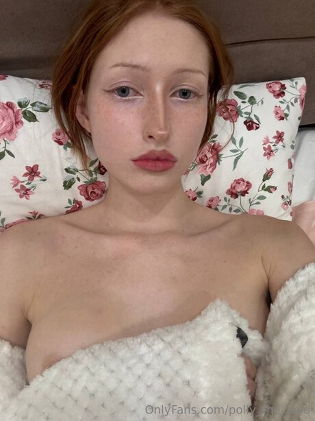 Polly The Paid nudes actress images