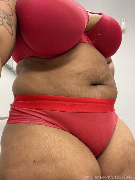 U125179445 star beautiful photo