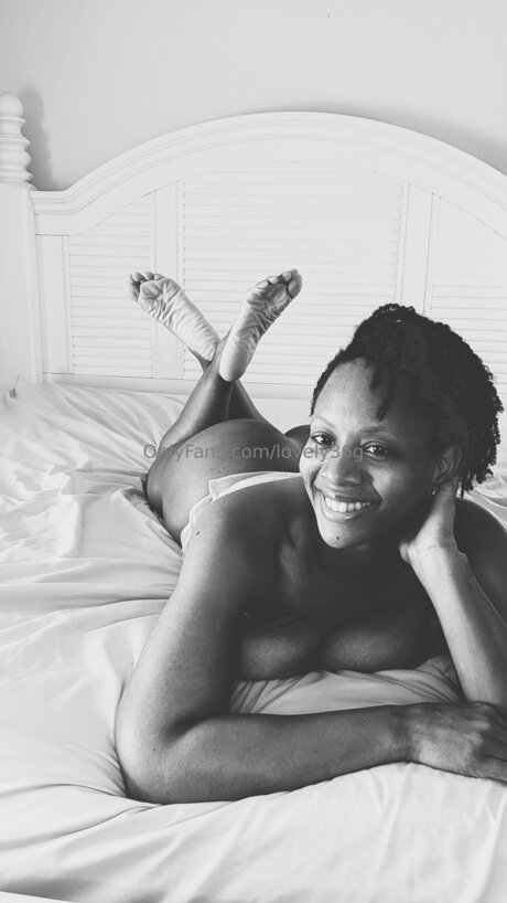 Lovely36g nudes model pic