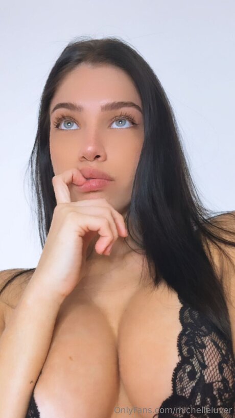 Gloomymichelle beautiful model pictures