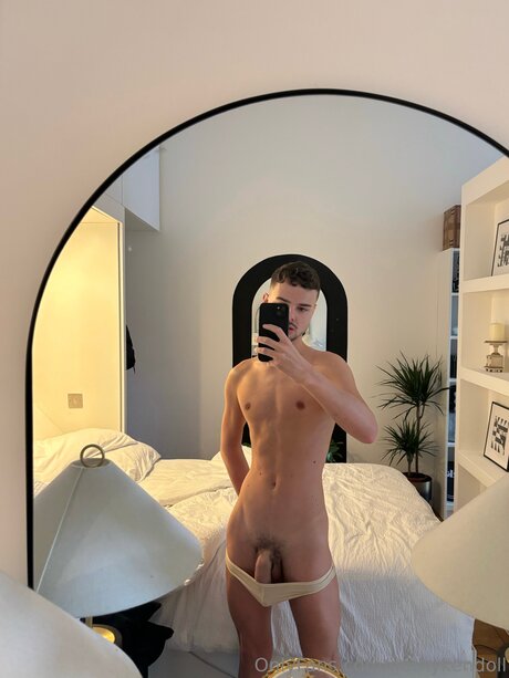 Gothykendoll star pretty pictures