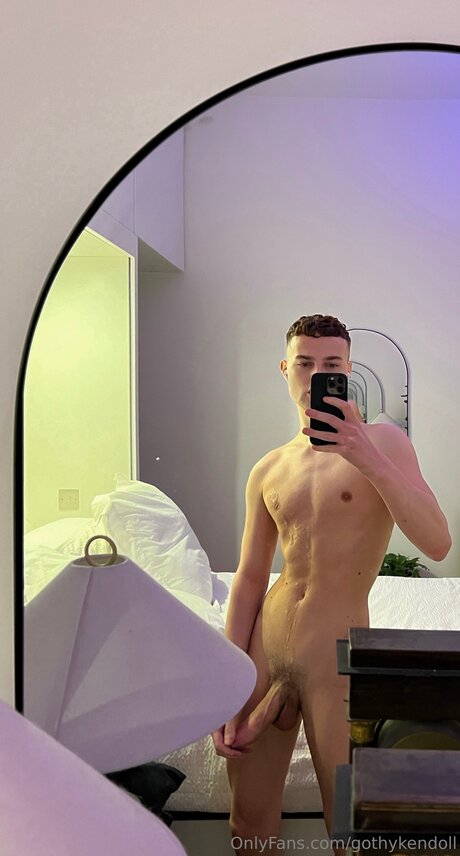 Gothykendoll pretty pornstar pics