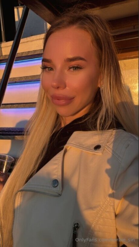 Barbie Sin pornographic star pictures