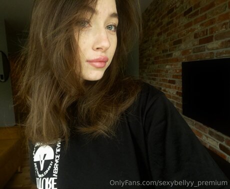 Sexybellyy Premium free star image