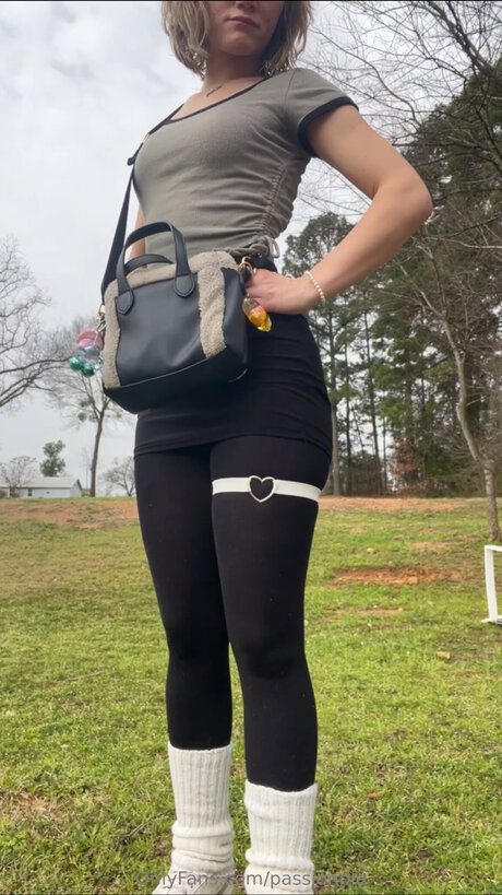 Passionpie high quality pornstar pictures