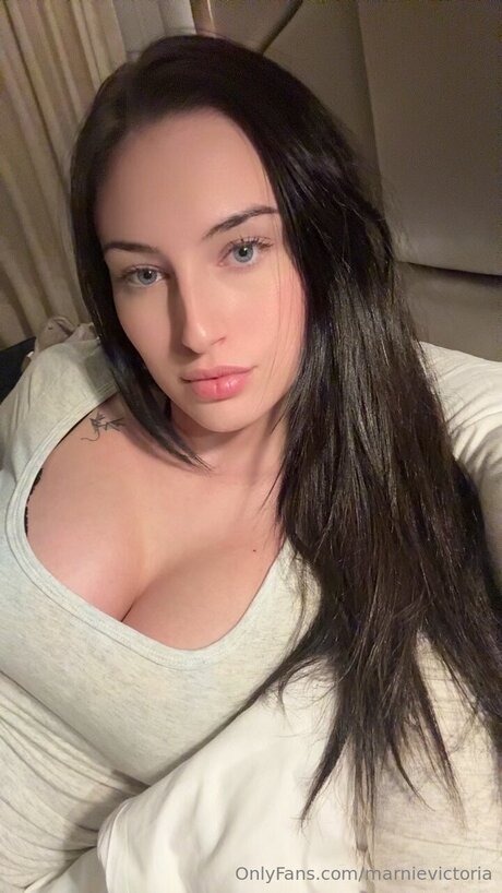 Marnievictoria free model gallery