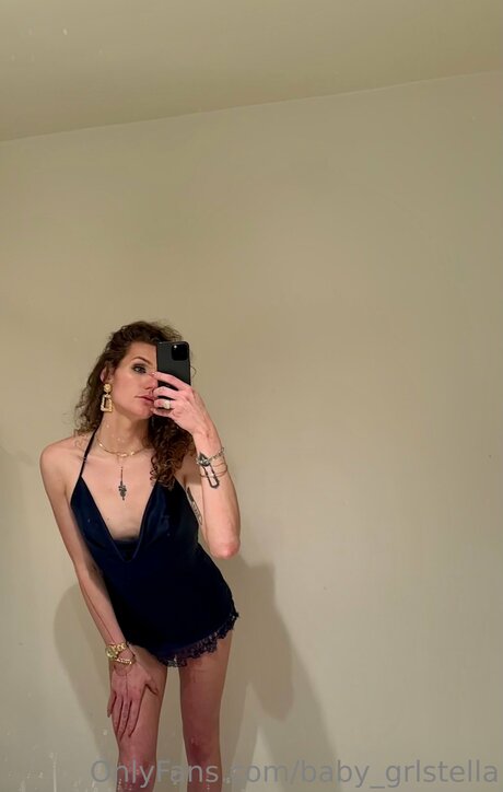 Baby Grlstella model high quality photo