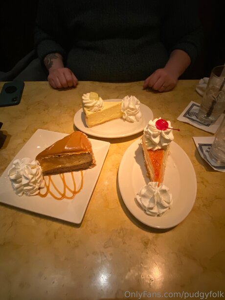 Pudgyfolk sex actress photo