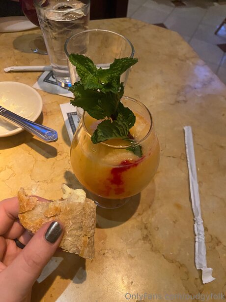 arab couple onlyfans sexy xxx pic