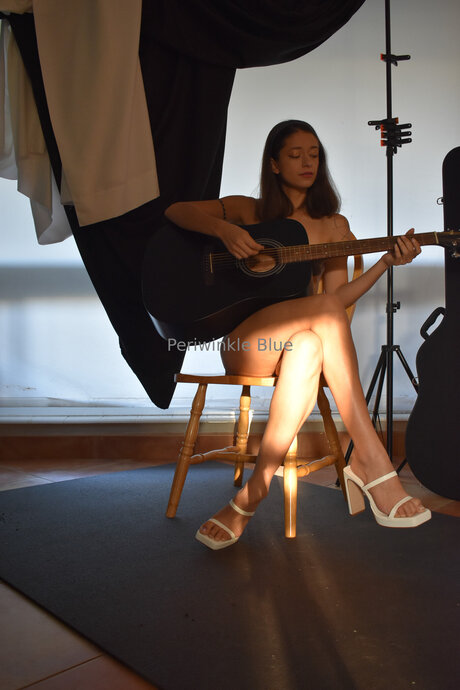 Izzybelltheoriginal nude model photos