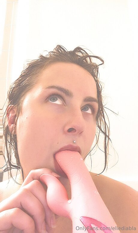 Ellediabla perfect model photos