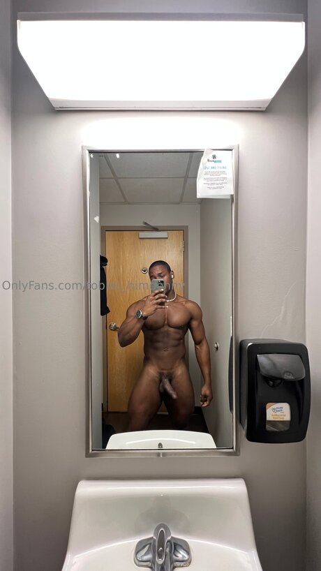 Tobias Himdonny model best picture