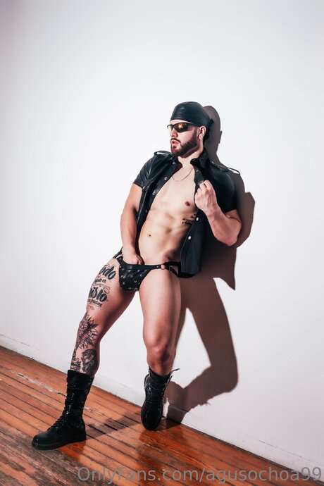 Leoochoa model porn archive