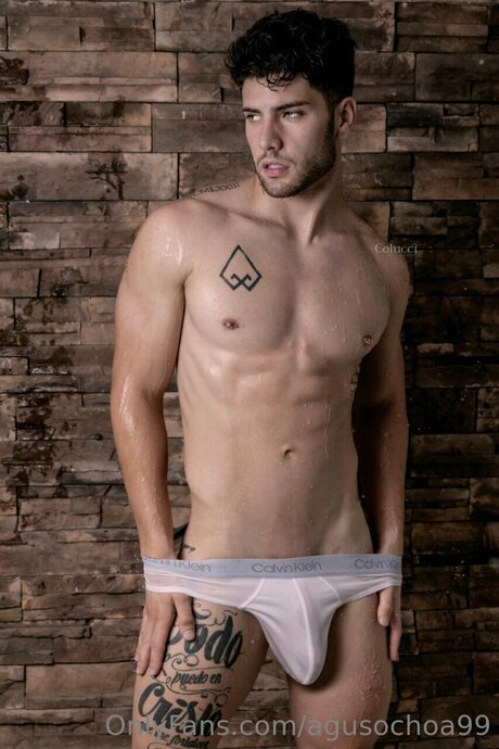 Leoochoa model adult gallery