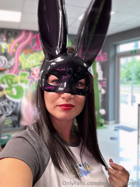 Meganscrazyworld model nude photo