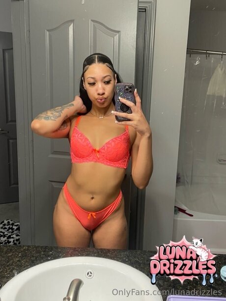 Lunadrizzles sex star pictures