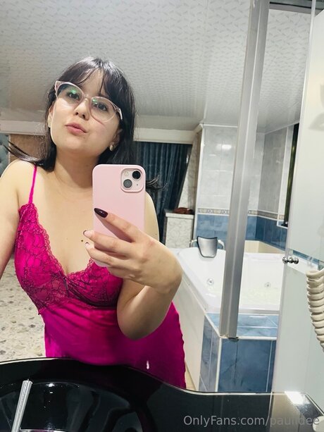 Paulidee model nudes picture