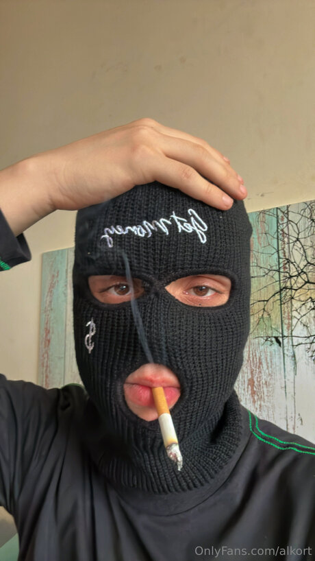 Alkort star sexy photos