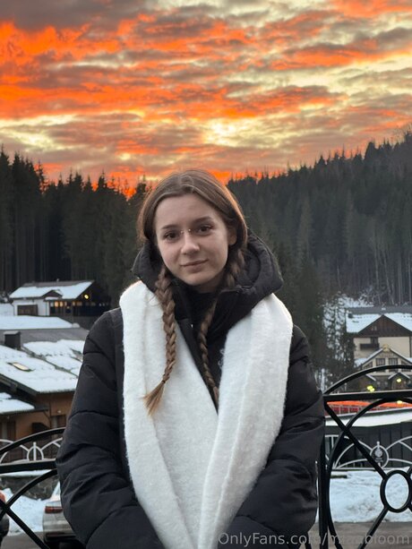 Miaabloom star naked archive