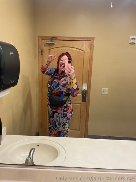 Jamieshrinersings star porn images