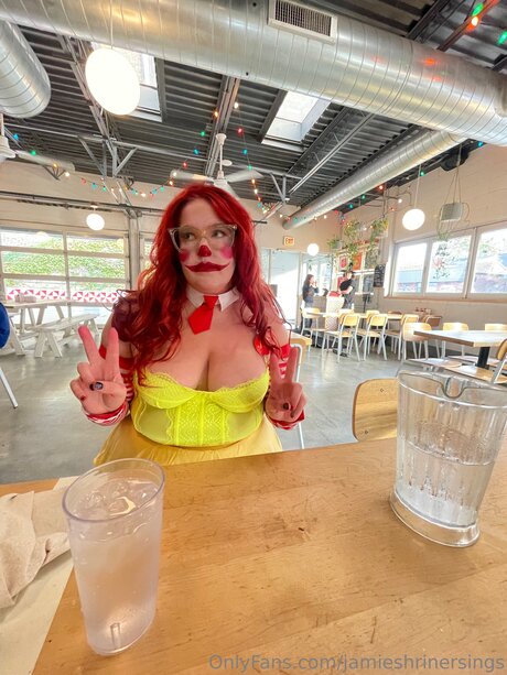 Jamieshrinersings nude pornstar pic