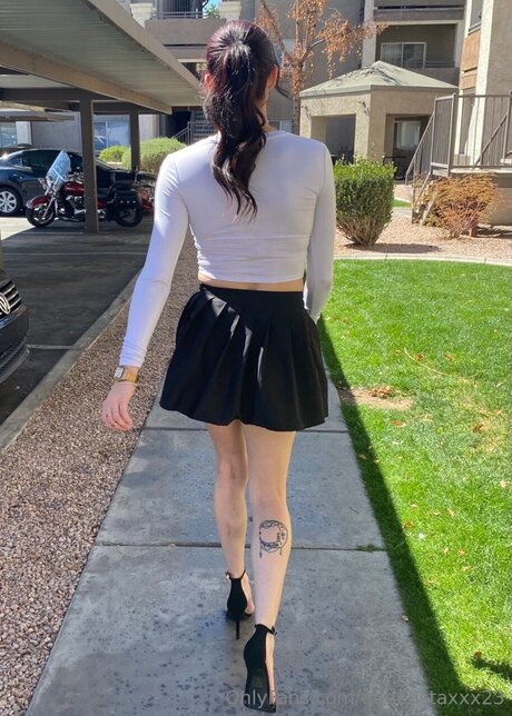 Queenstaxxx23 model sexy pics