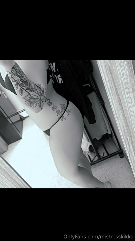 Mistresskikka pornstar pic