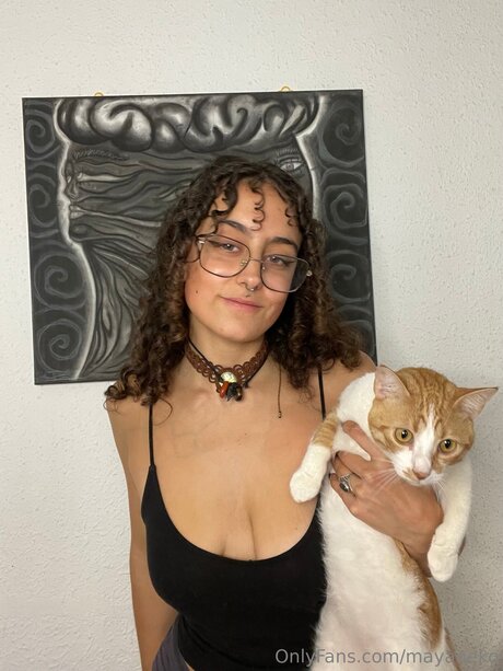 Maya Morocha art actress images