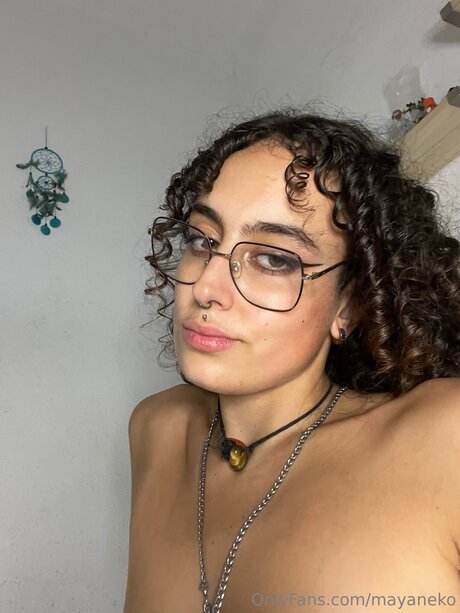 Maya Morocha pretty actress gallery