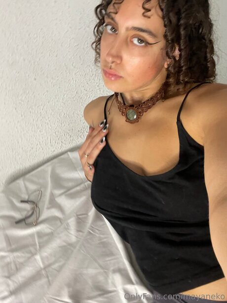 Maya Morocha nude actress picture