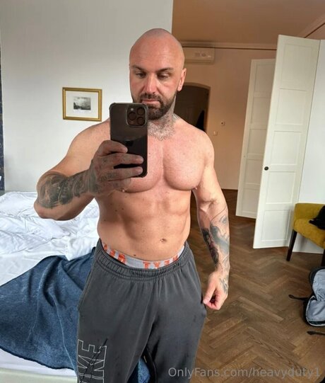 Heavyduty1 pornstar sex pic