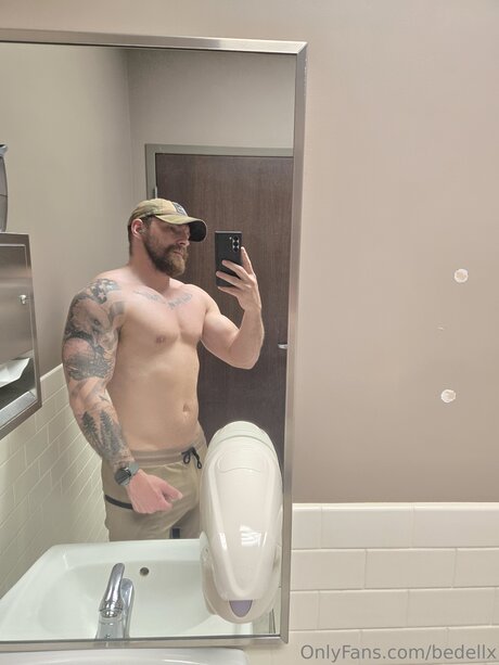 Bedellx model nude pictures