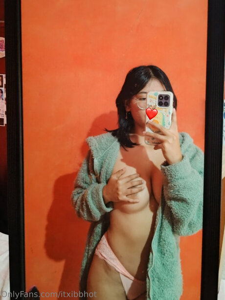 Mar Cute nude model img