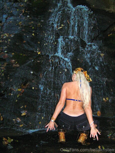 Bellakristen pornographic star images