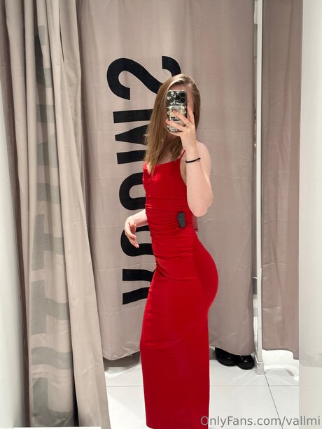 Vallmi pornstar sexy photo