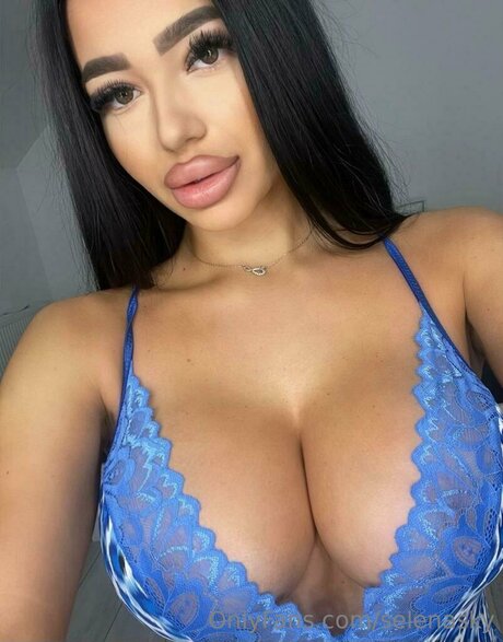 Selenasky xxx actress galleries