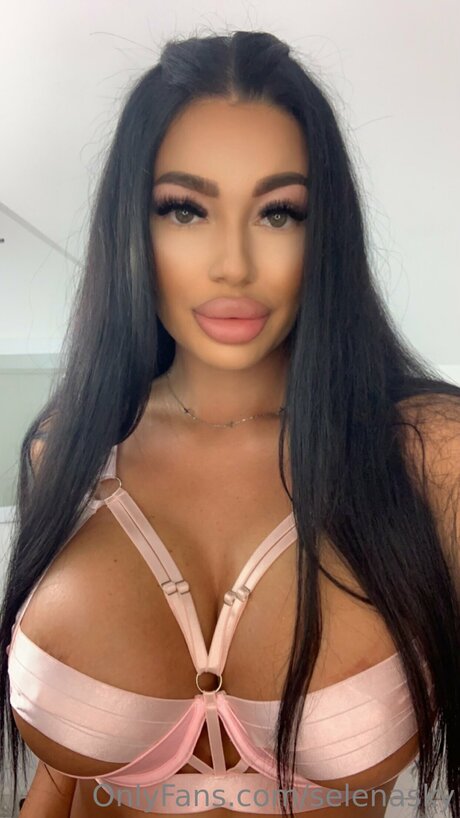 Selenasky star pretty pictures