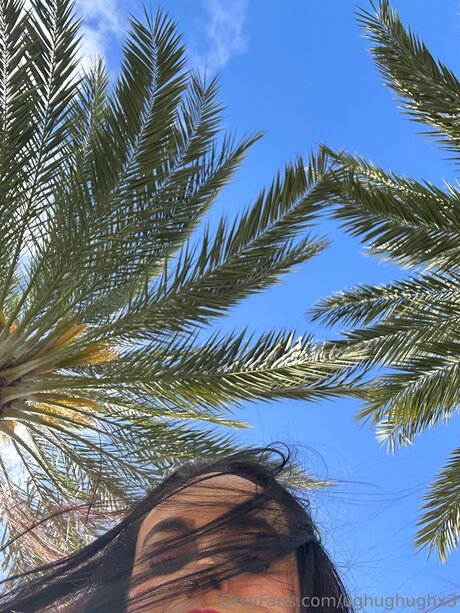 Ughughughx3 free model picture