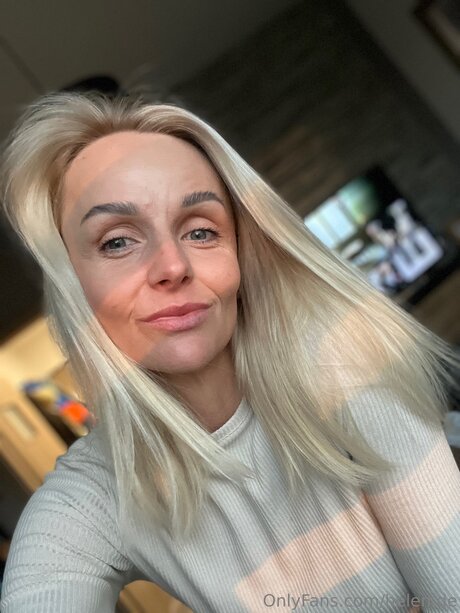 Helen De perfect pornstar galleries